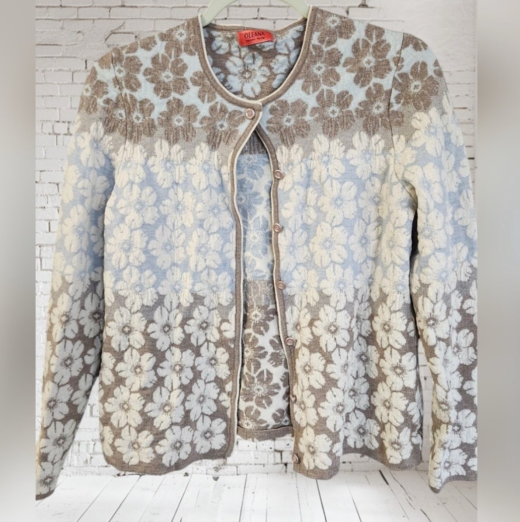 Oleana floral cardigan