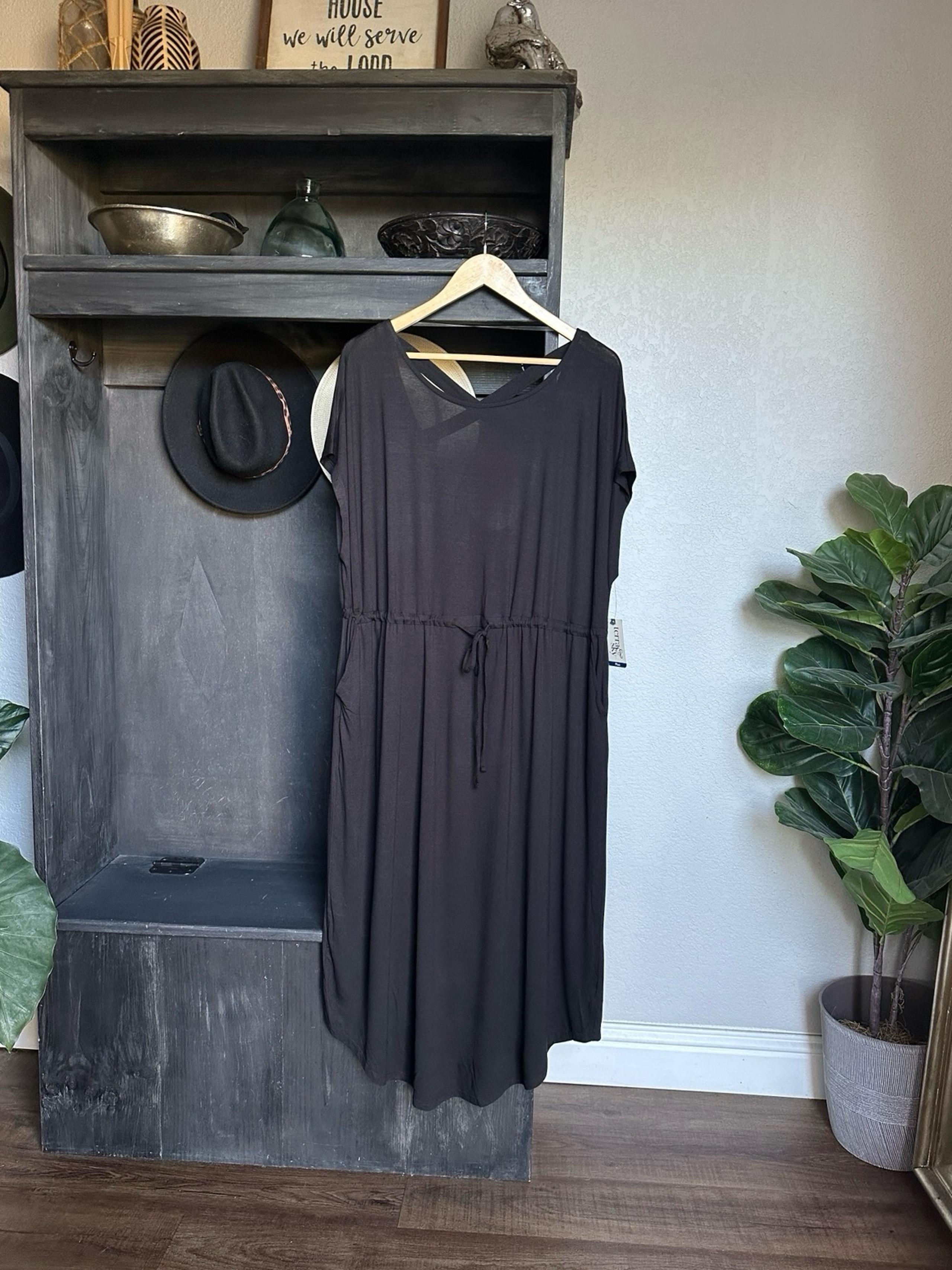 Womens Plus Size Maxi Dress With Criss Cross Scoop Back Size 1X
