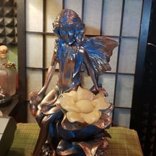 STUNNING Winged Fairy W/Glowing Solar Flower Garden Decor!