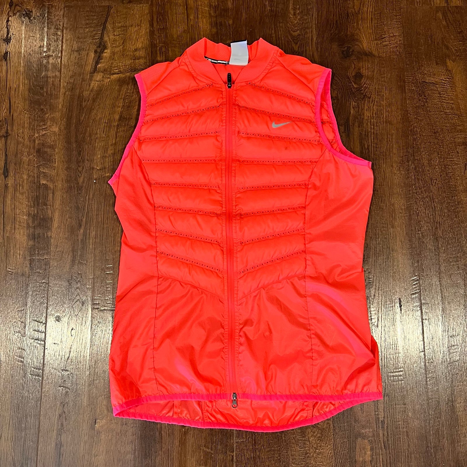 Nike Women's Aeroloft 800 Down Running Vest Size Medium Neon Pink