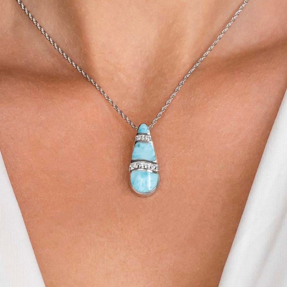 Marahlago Marina Larimar Nevklace