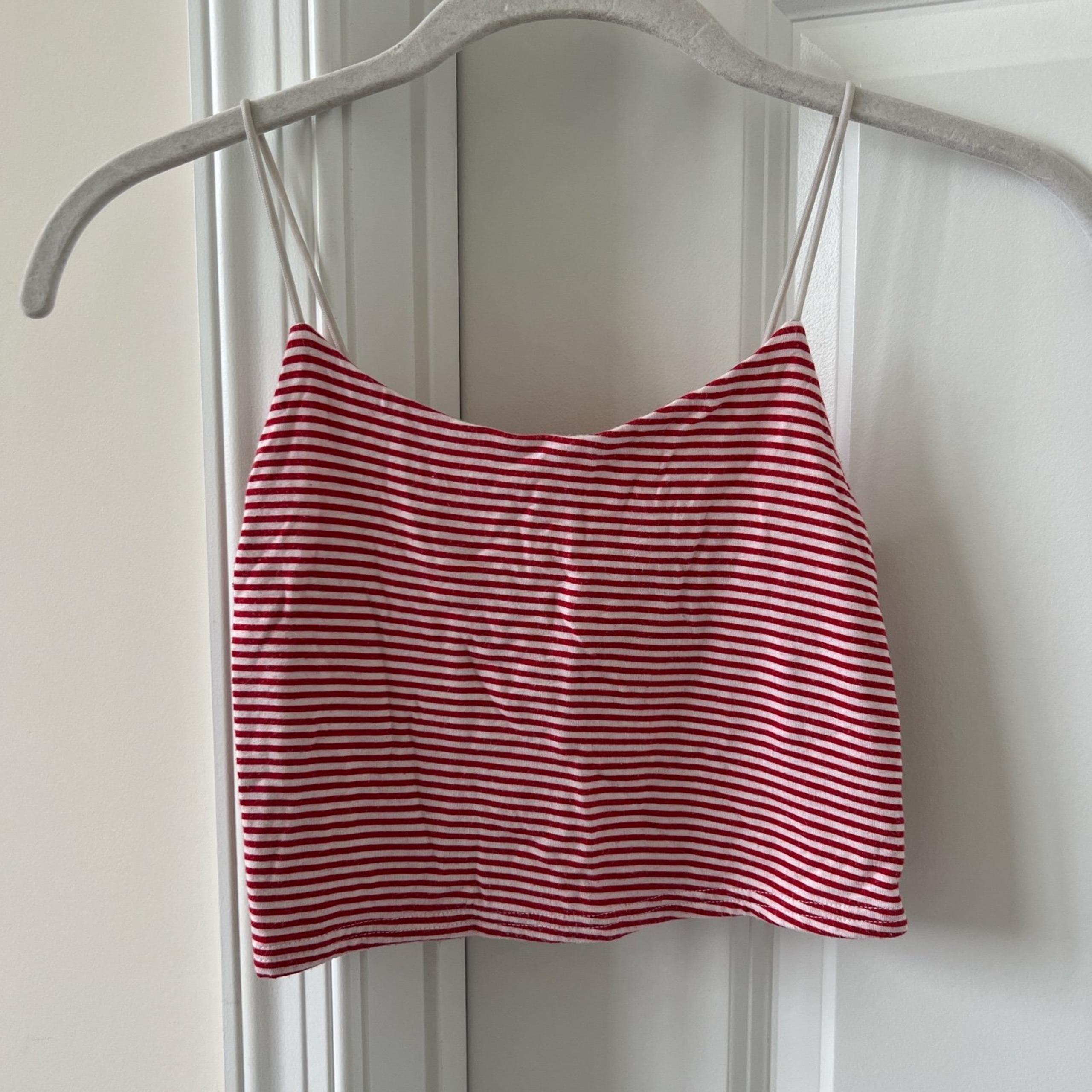 PacSun Women's White and Red Crop-top