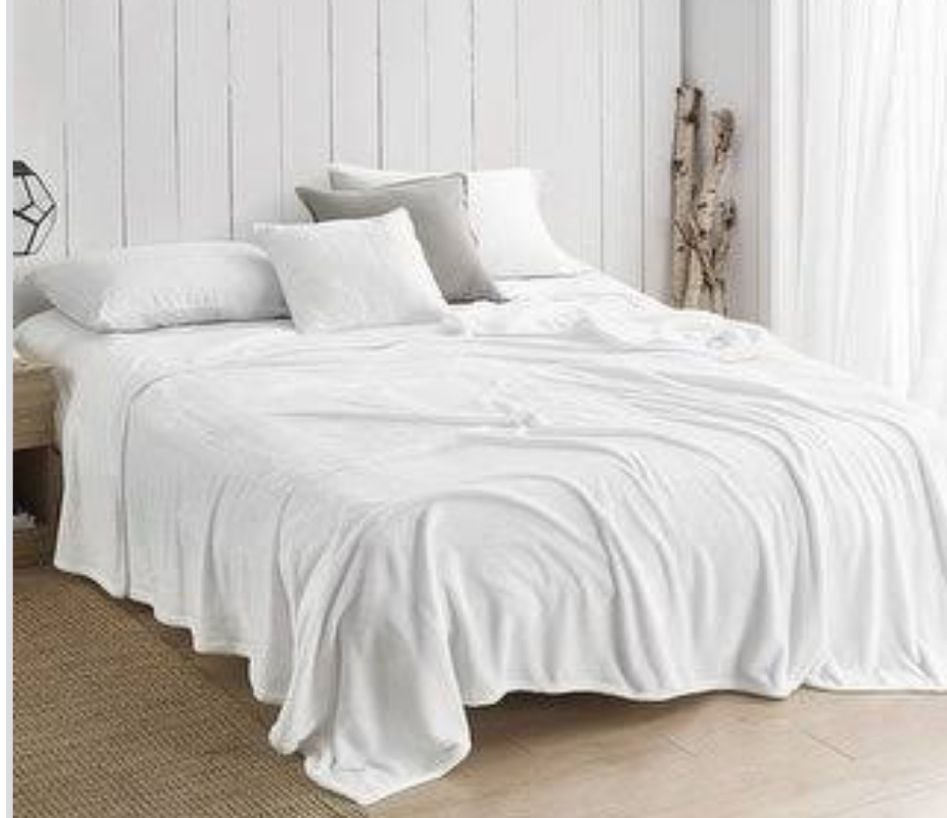Plush Cream Full/Queen Blanket