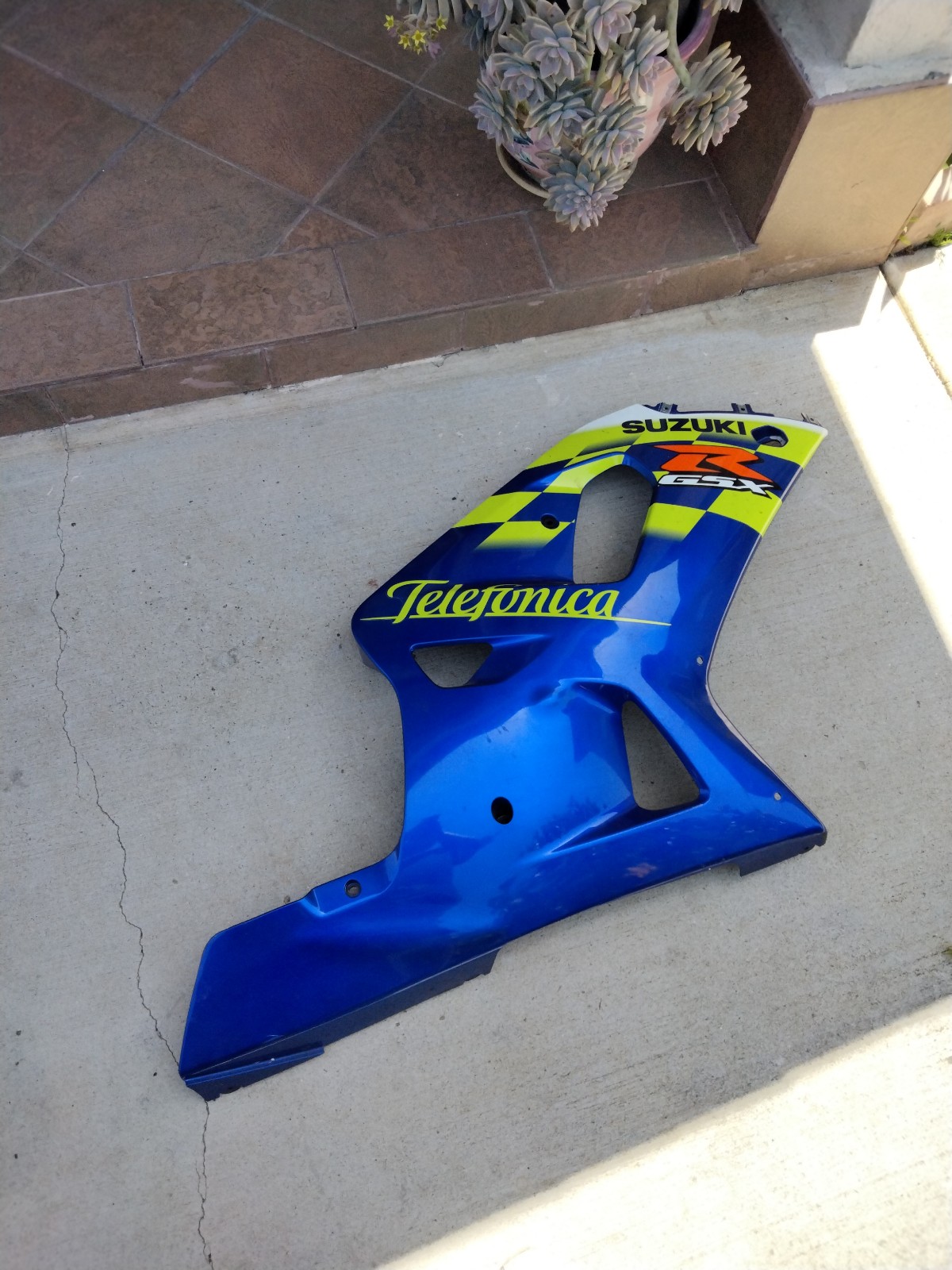 2000-2003 Suzuki GSXR 600/750 RIGHT upper mid fairing cover