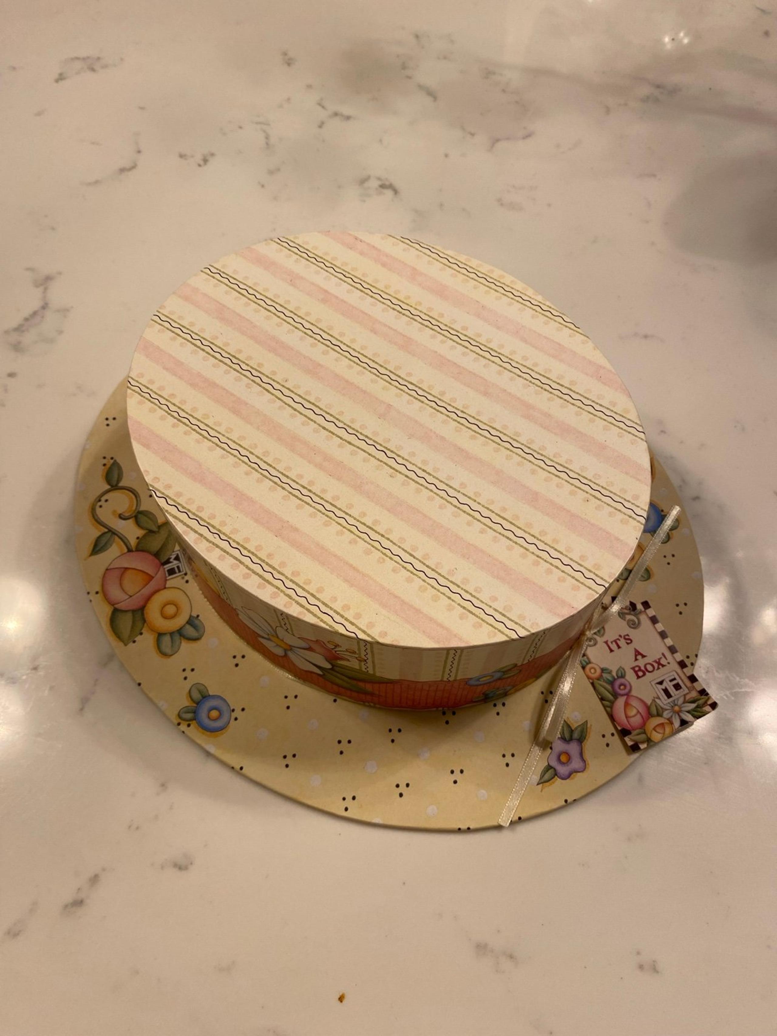 Vintage Mary Engelbreit Hat Shaped Storage/Gift Box