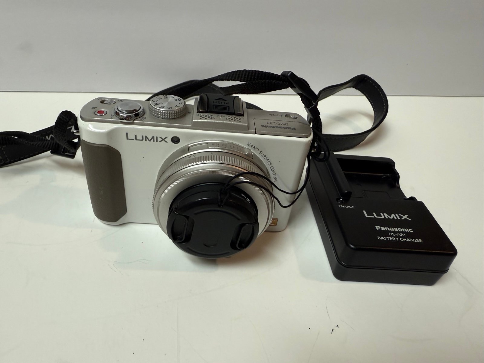 Panasonic DMC-LX7 Digital Camera