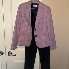 Size 10 Le Suit Pink Tweed Women’s Suit
