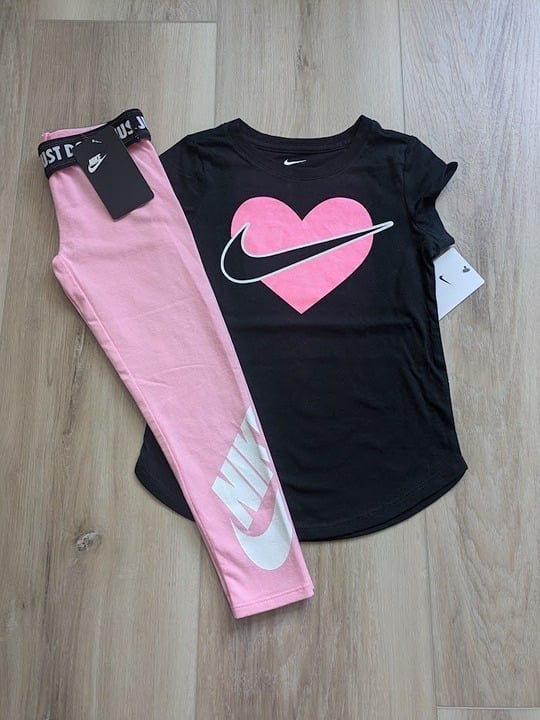 NWT Nike Tee & Leggings Outfit Girls size 6 NWT