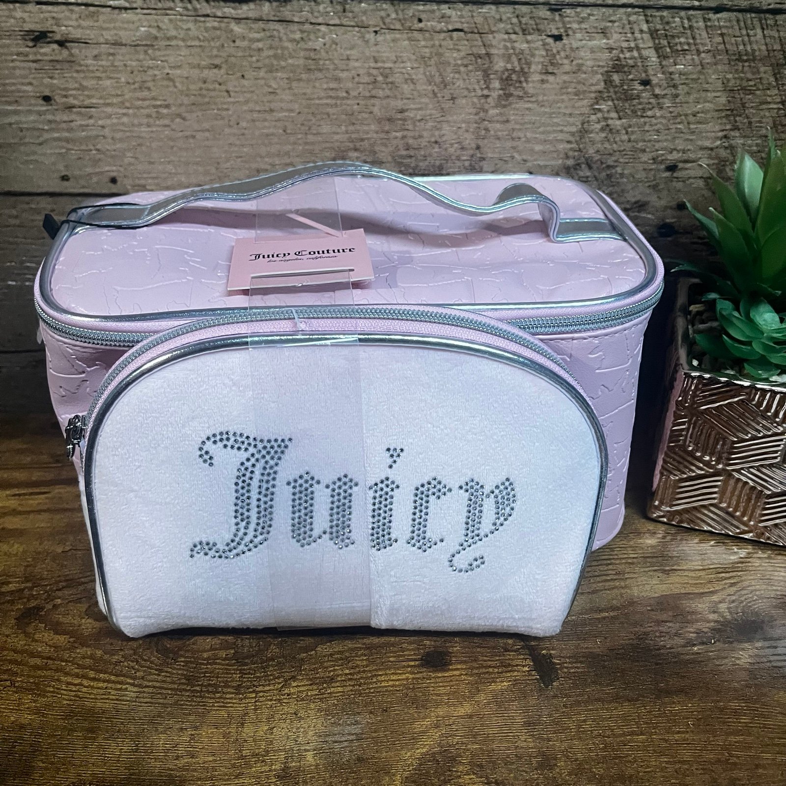 Juicy Couture light pink