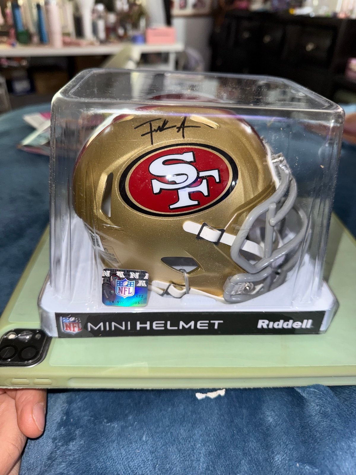Frank gore autographed Mini Helmet