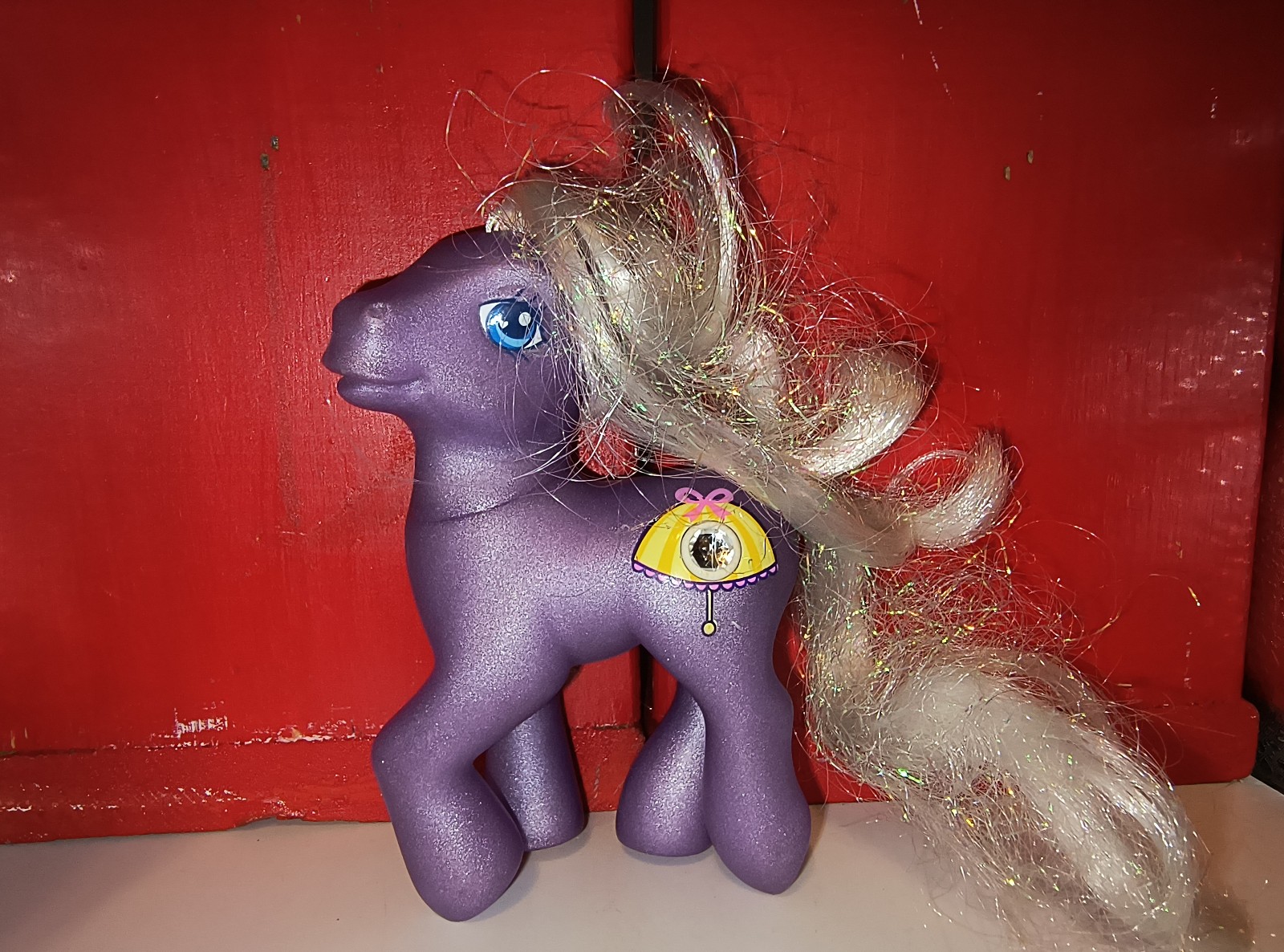 2003 Hasbro My Little Pony Toys R Us Exclusive April Mist