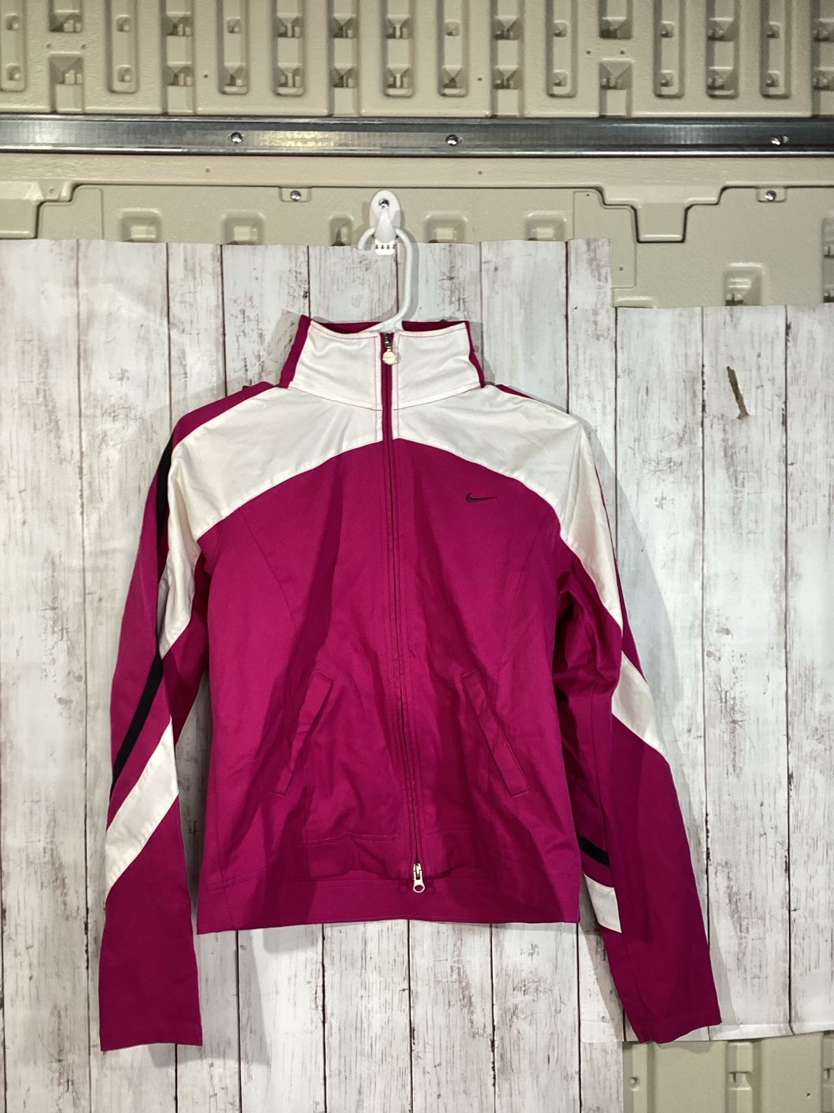 Nike Women’s Pink Full Zip Windbreaker Coat RN 56323 CA05553 Size m athletic