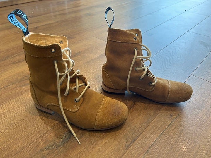 John Fluevog vintage designer suede leather lace-up boots - size 7