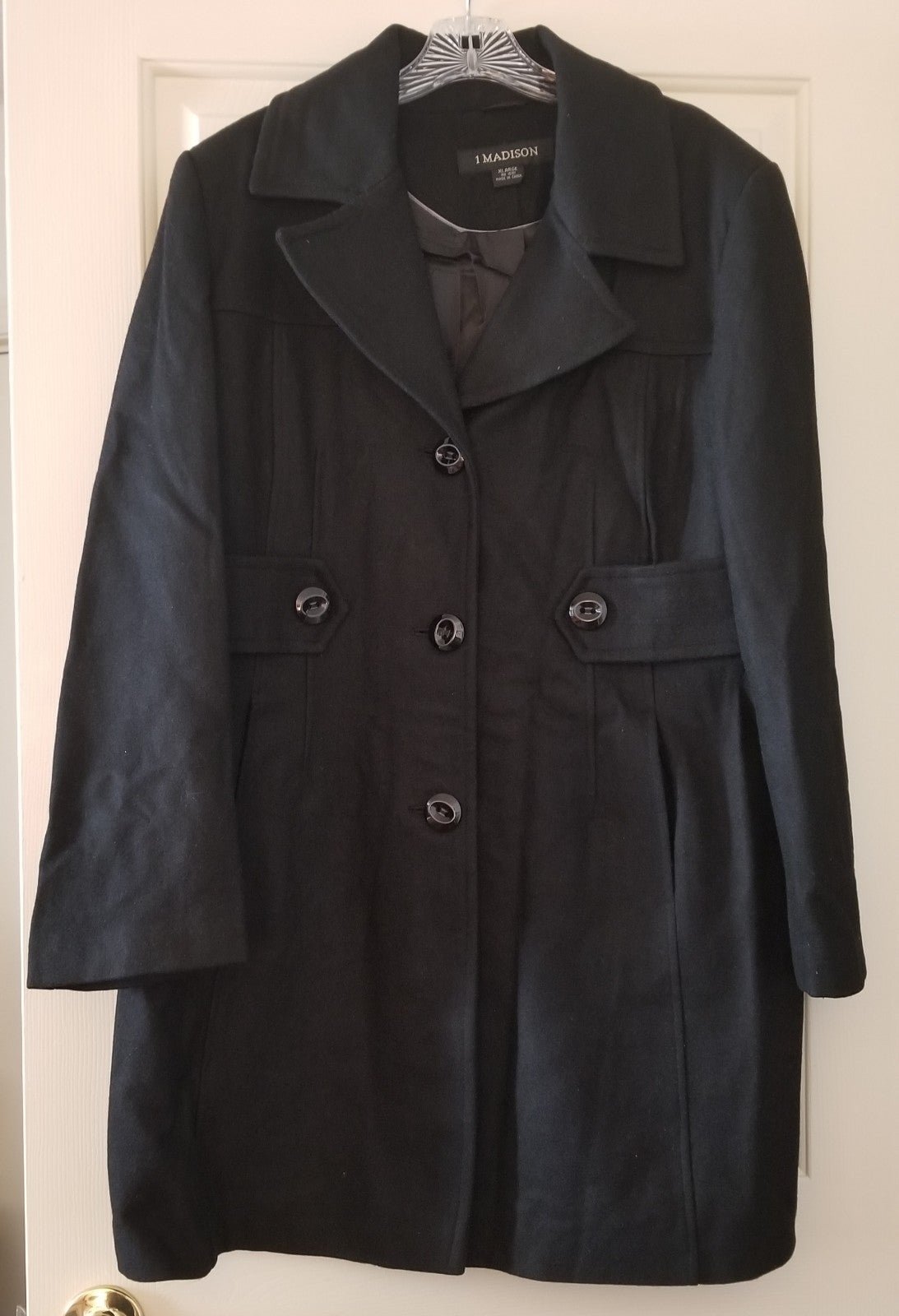 Coat womens Maddison size XL. NWOT. Never worn. 179 new