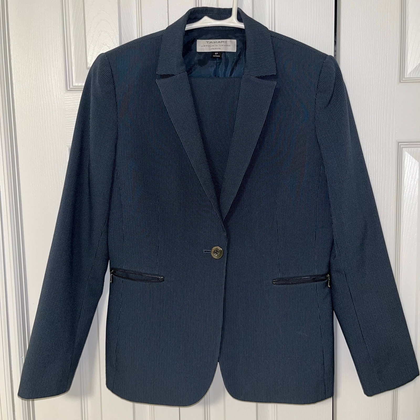 NWOT Tahari ASL Suit Set, Blazer & Pant, Navy Pinstripe, Size 6P