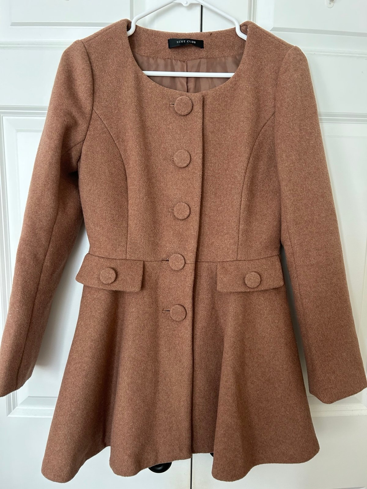 Brown fall/winter jfashion button coat