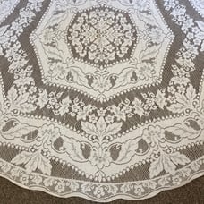 Vintage Lace Round Tablecloth 76’