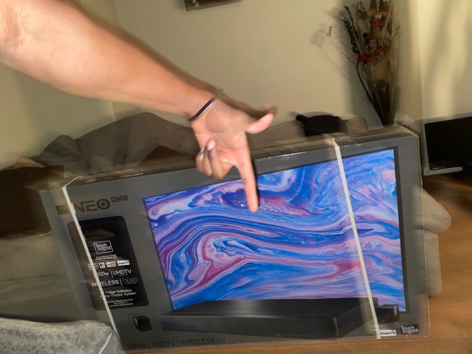 SNEO Q900 Smart Series 550LED8k TV