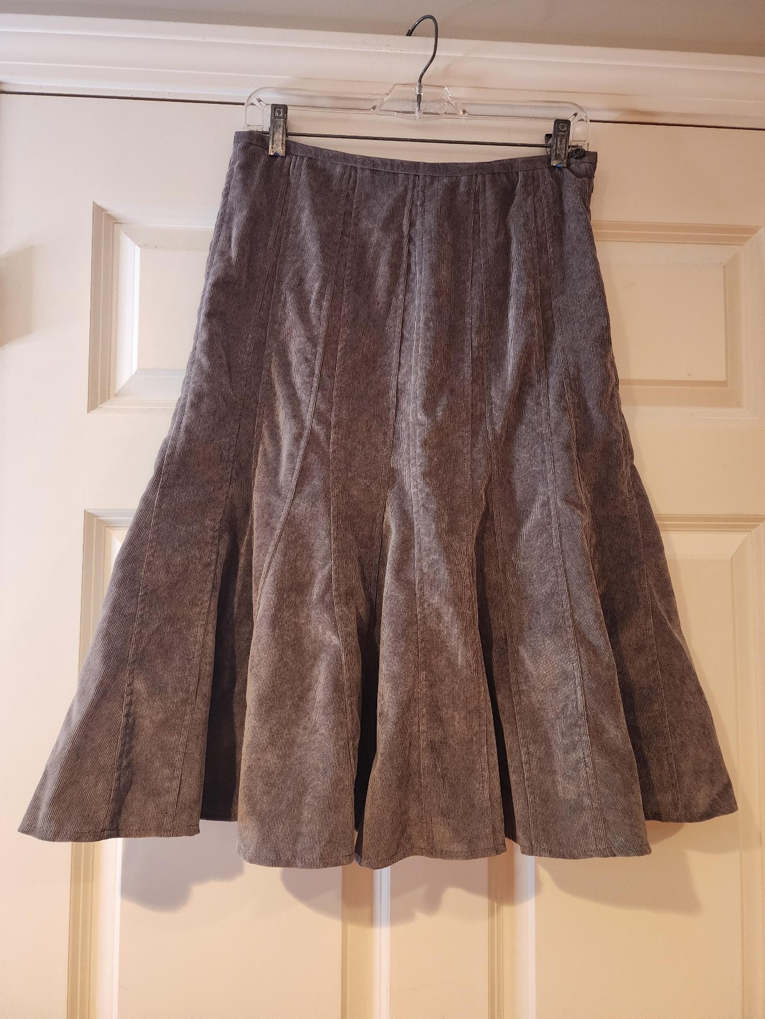 Sharagano soft gray ribbed flare midi skirt with side zip
