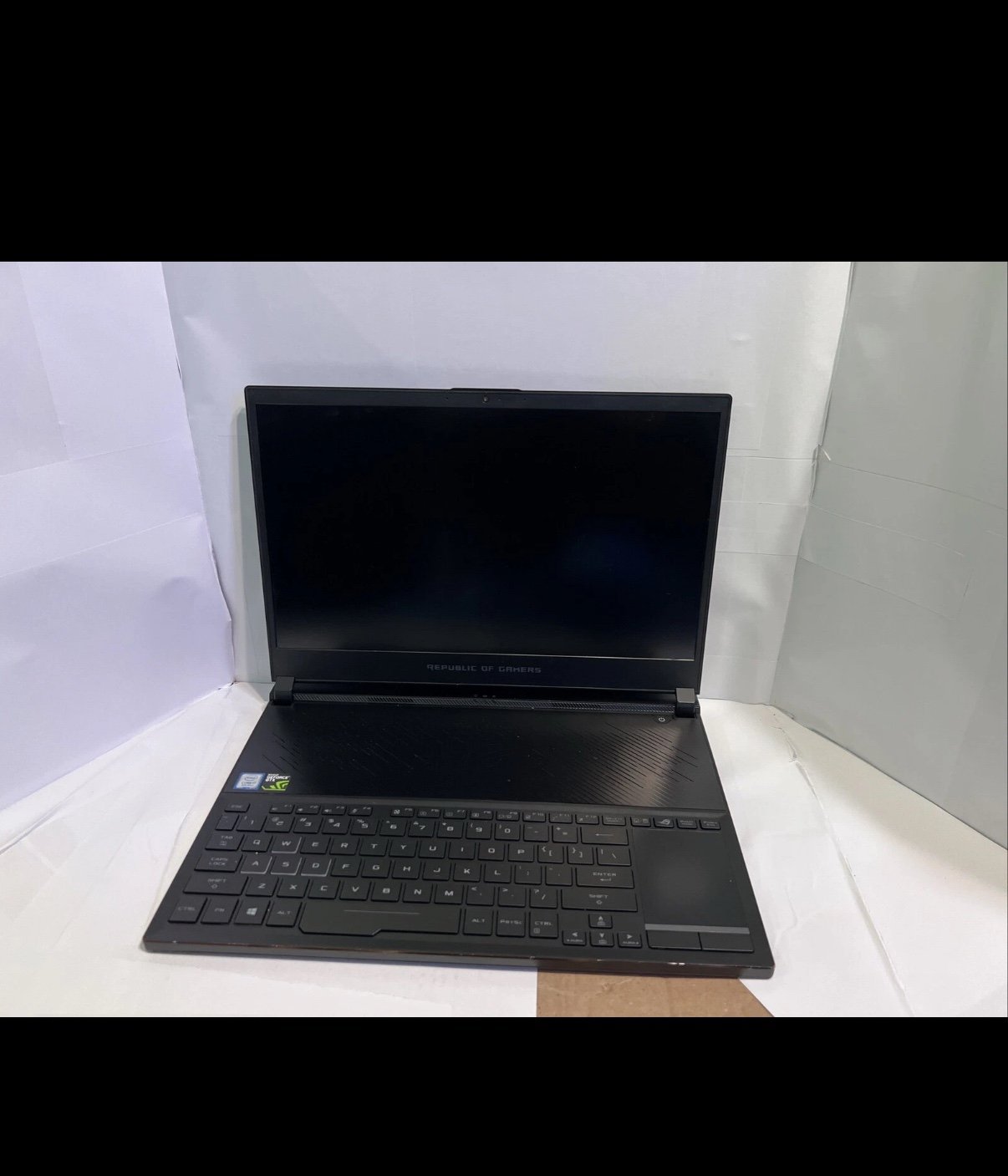 ASUS ROG Zephyrus S 15.6 inch (1070 Max-q, 1TB, i7) Gaming Laptop