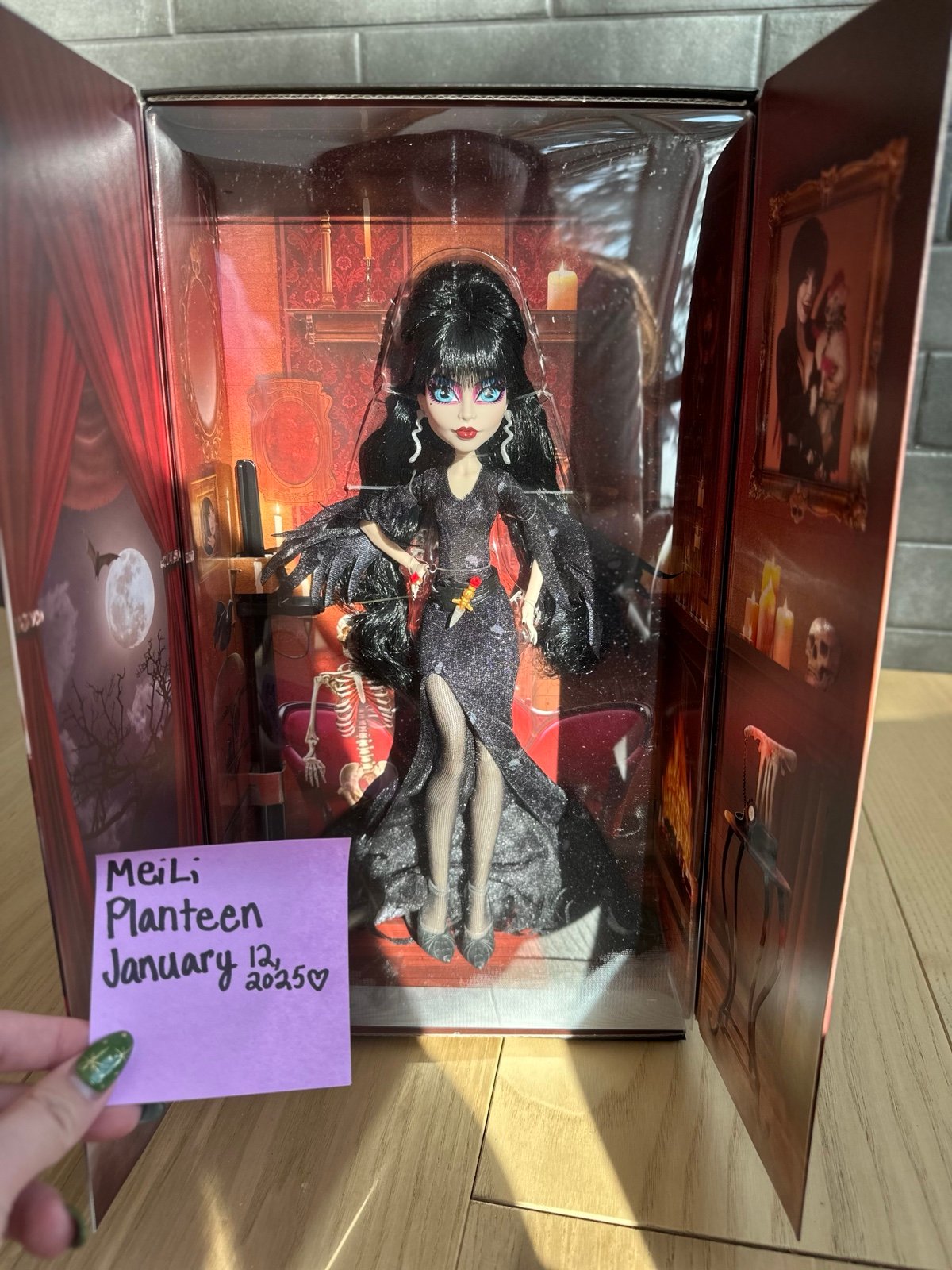 Monster High Skullector Elvira NRFB DAMAGED BOX