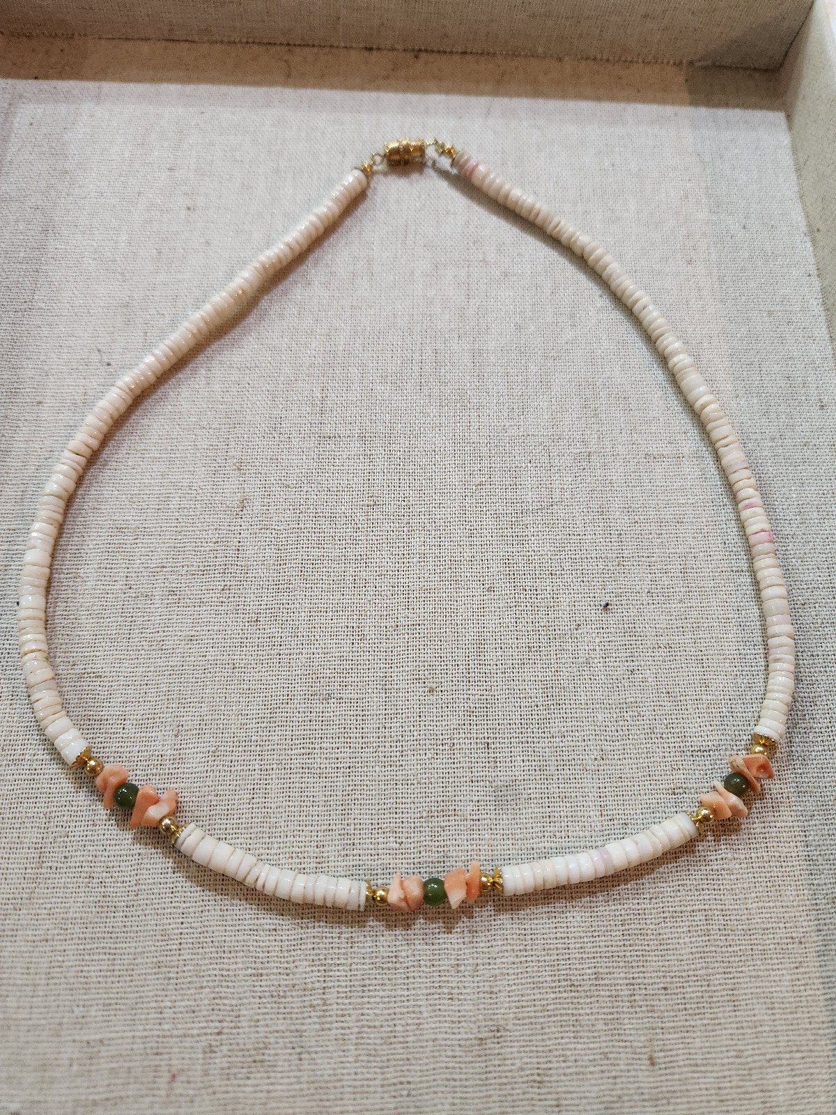 Vtg 1970s Puka Shell, Coral, and Jade Necklace