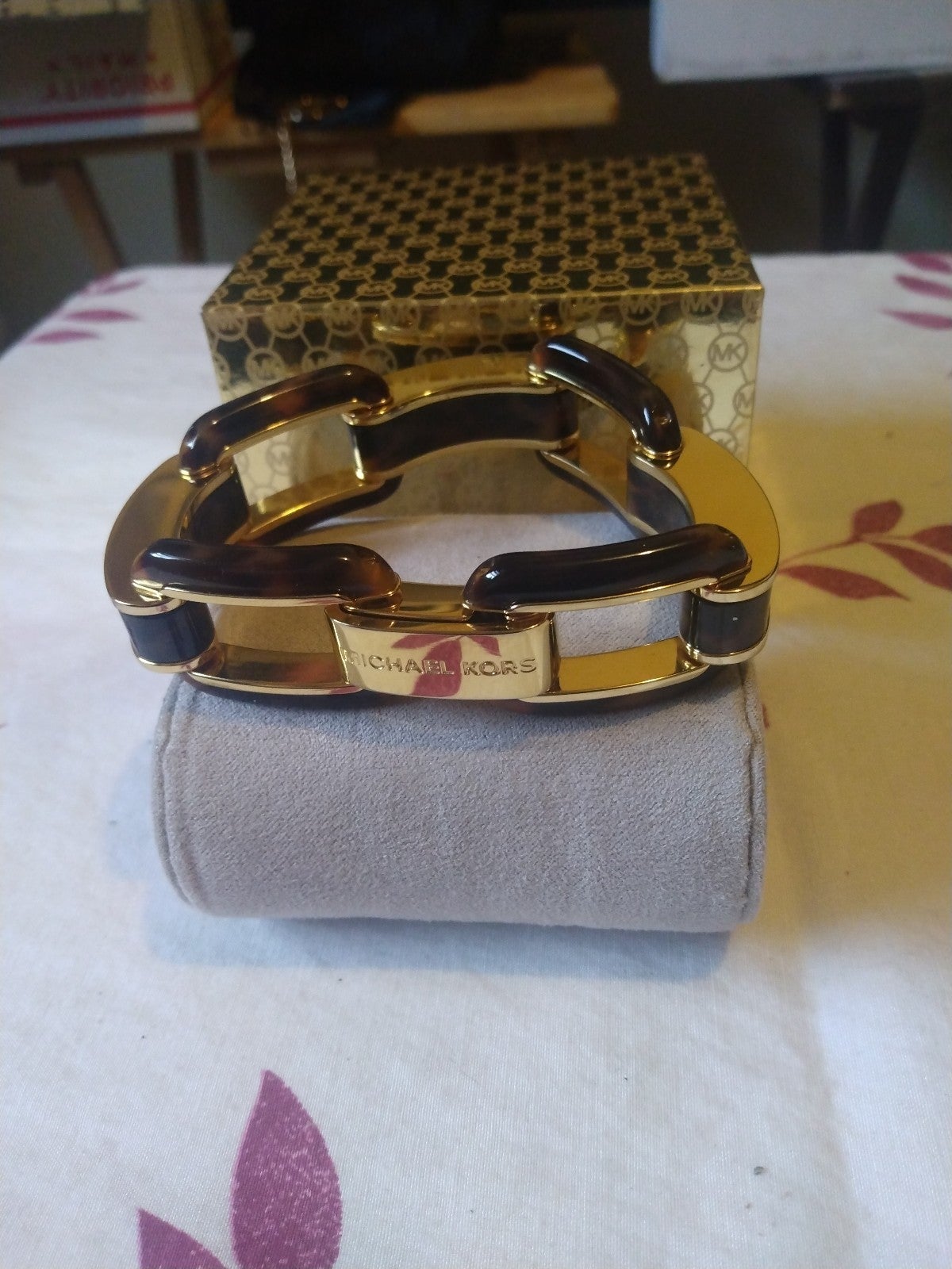 Michael Kors Tortoise Maritime Bracelet Like New Gorgeous