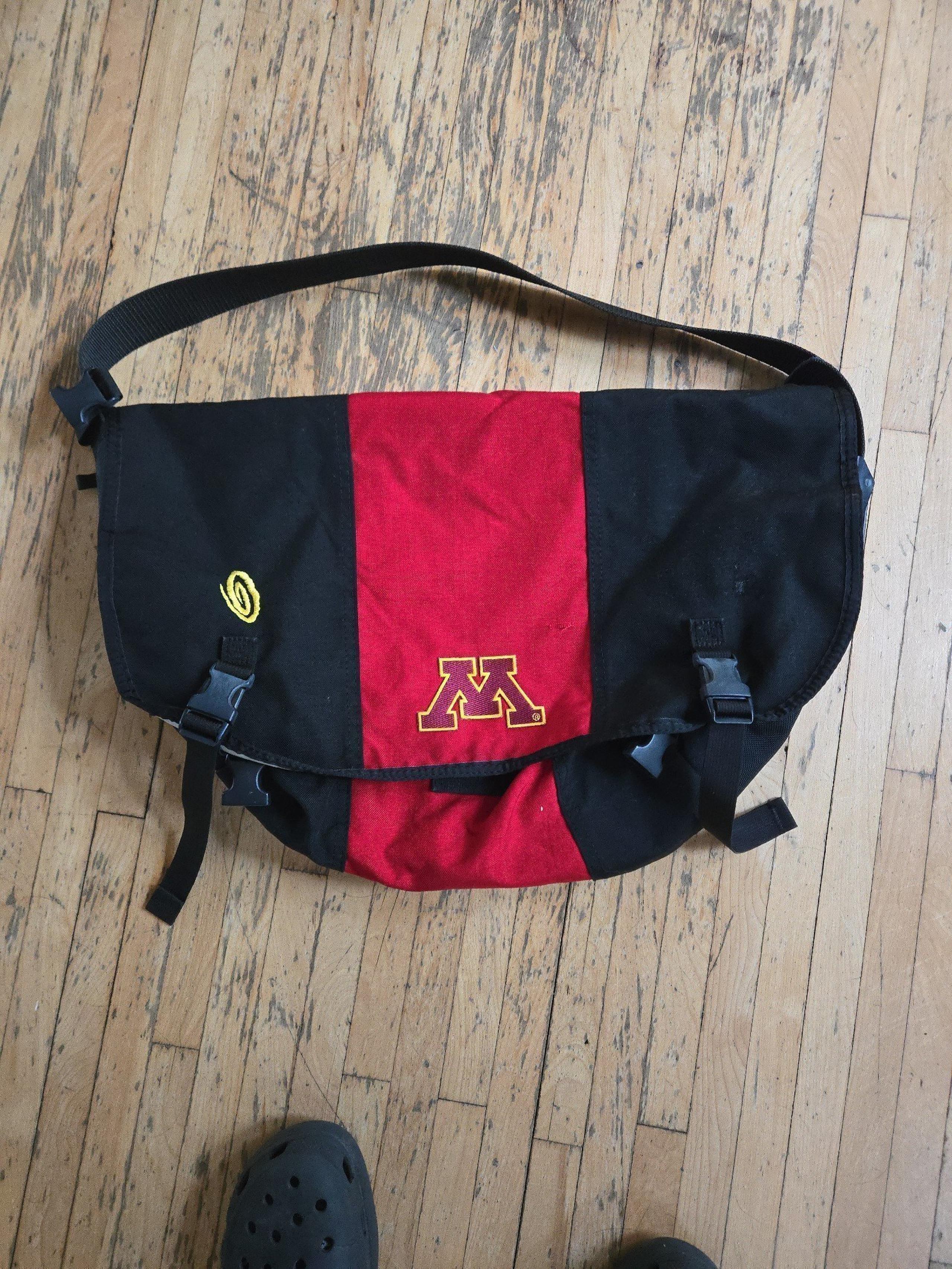 ☆☆XL Timbuk 2 Designs Messenger Bag W/ University of Minnesota Logo☆☆