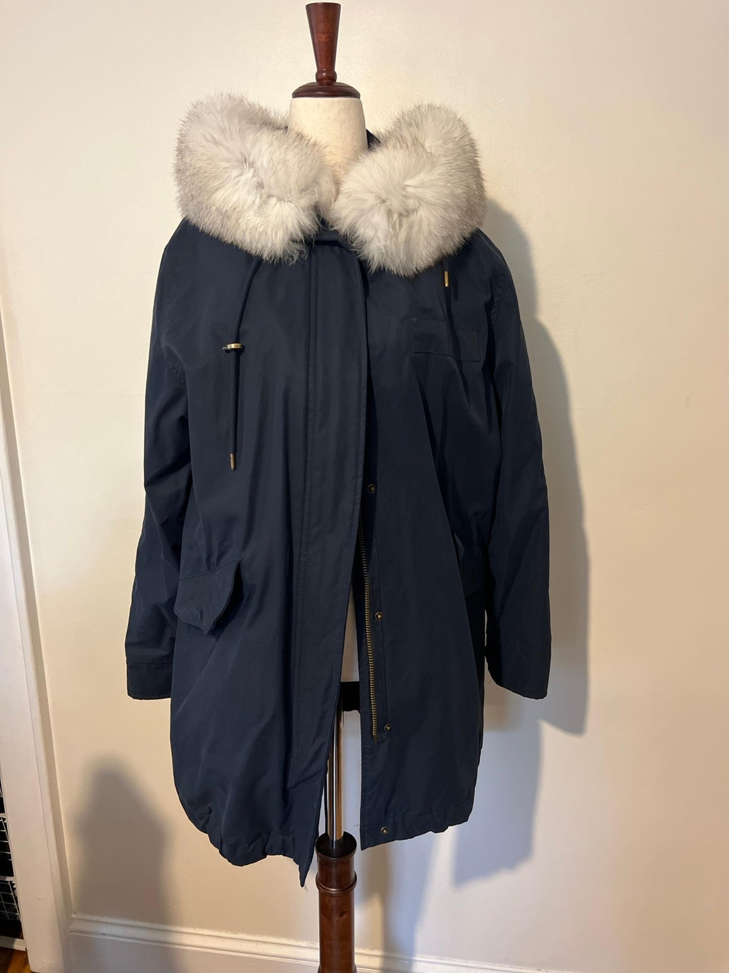 Expedition heritage collection navy parka with white fox collar size L - 1 Madison