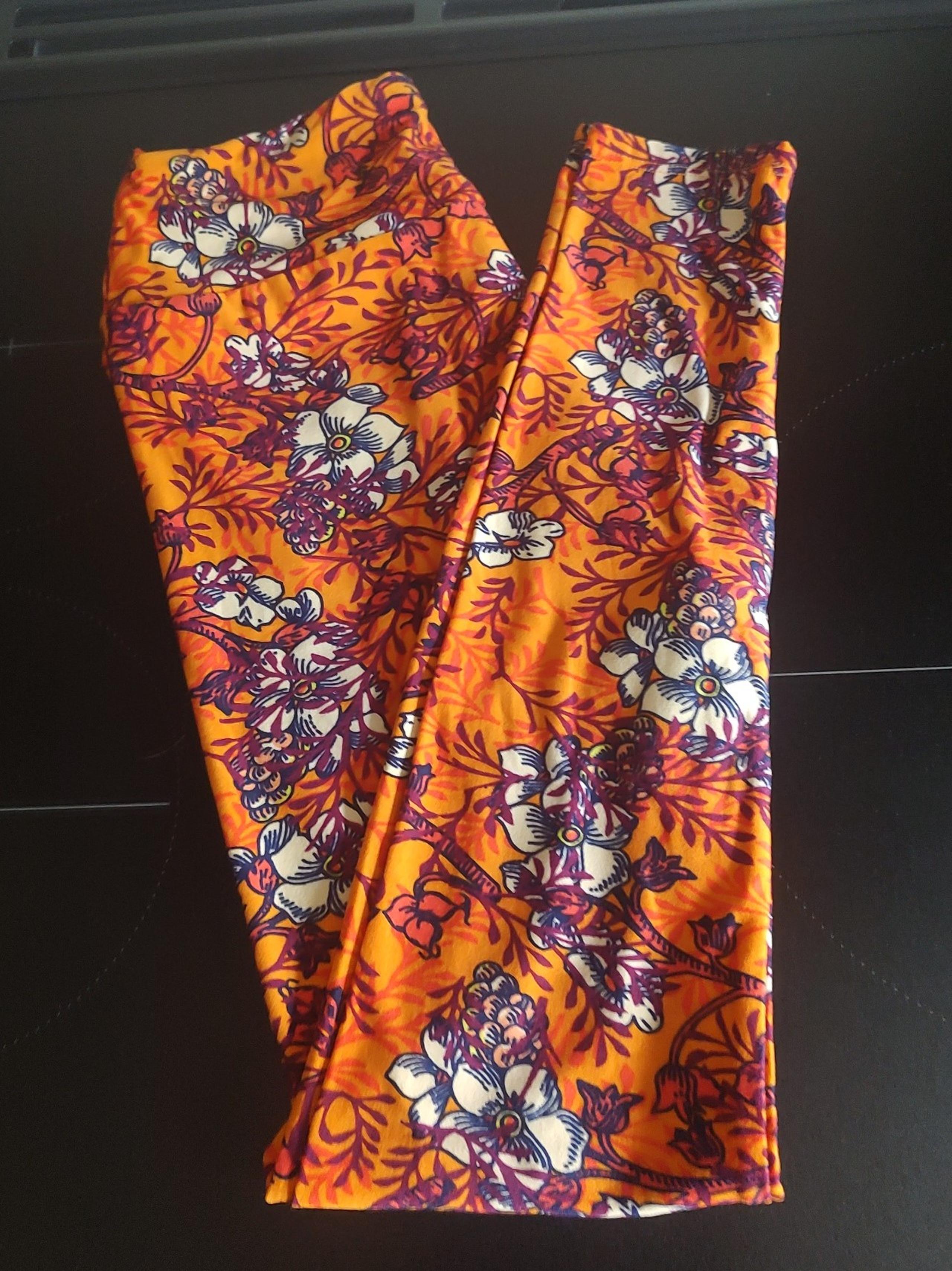 NWOT Lularoe Orange Tropical Flower Leggings One Size OS