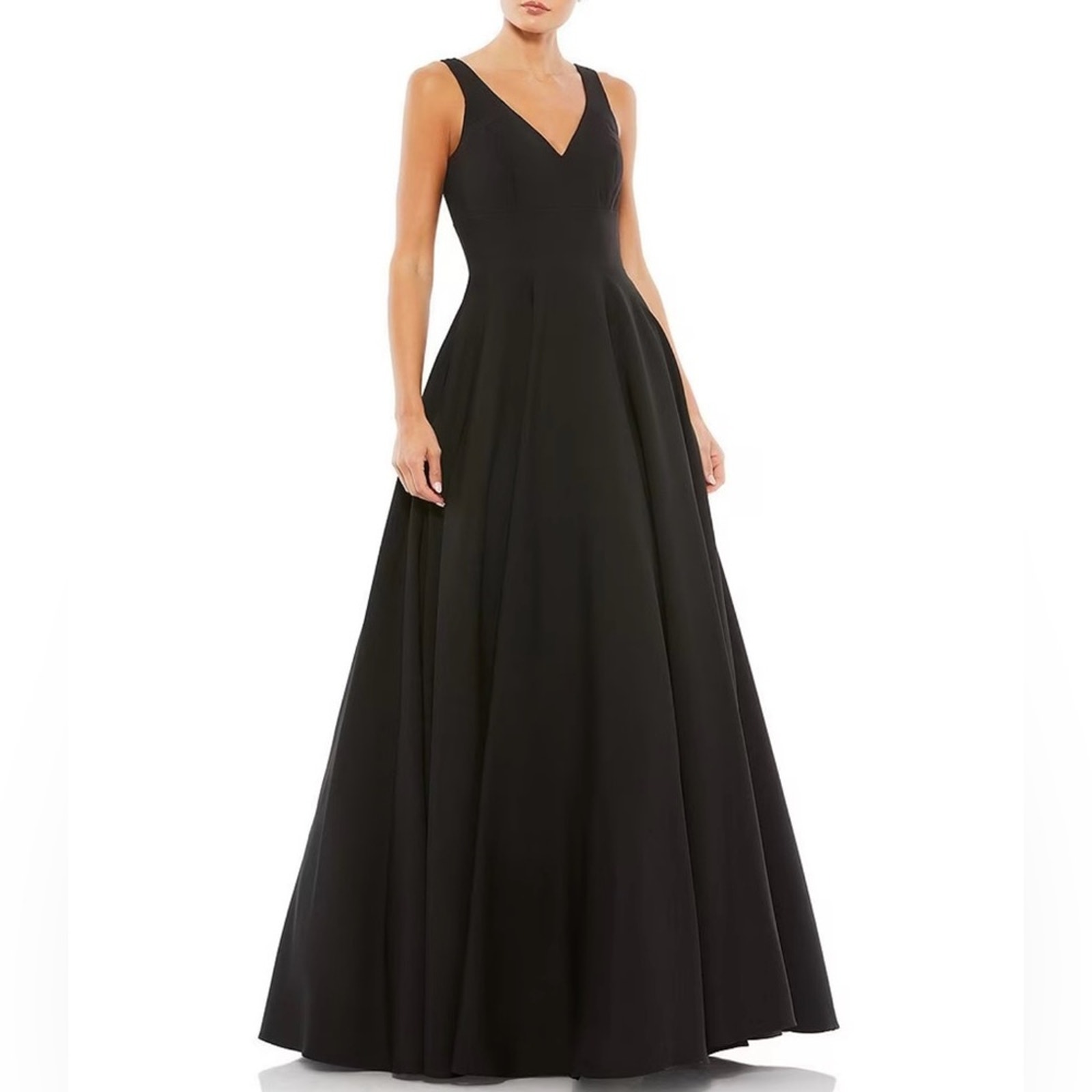 Ieena for Mac Duggal 48924 V-Neck Lined Pocketed Sleeveless Ball Gown Size 6 NWT
