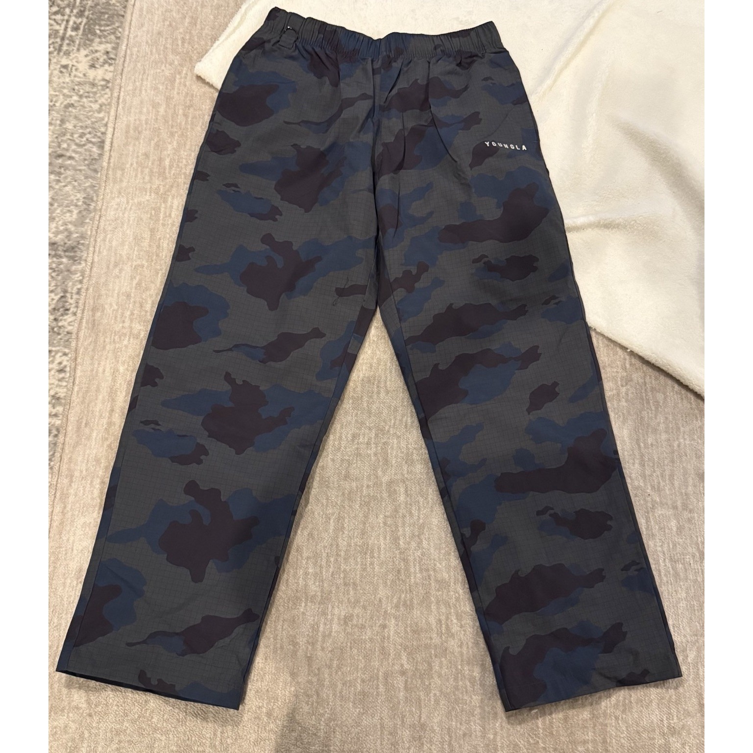 Youngla Pants Mens Size M Blue Camo Mesh Lined Windbreaker Track Athlesure NWT