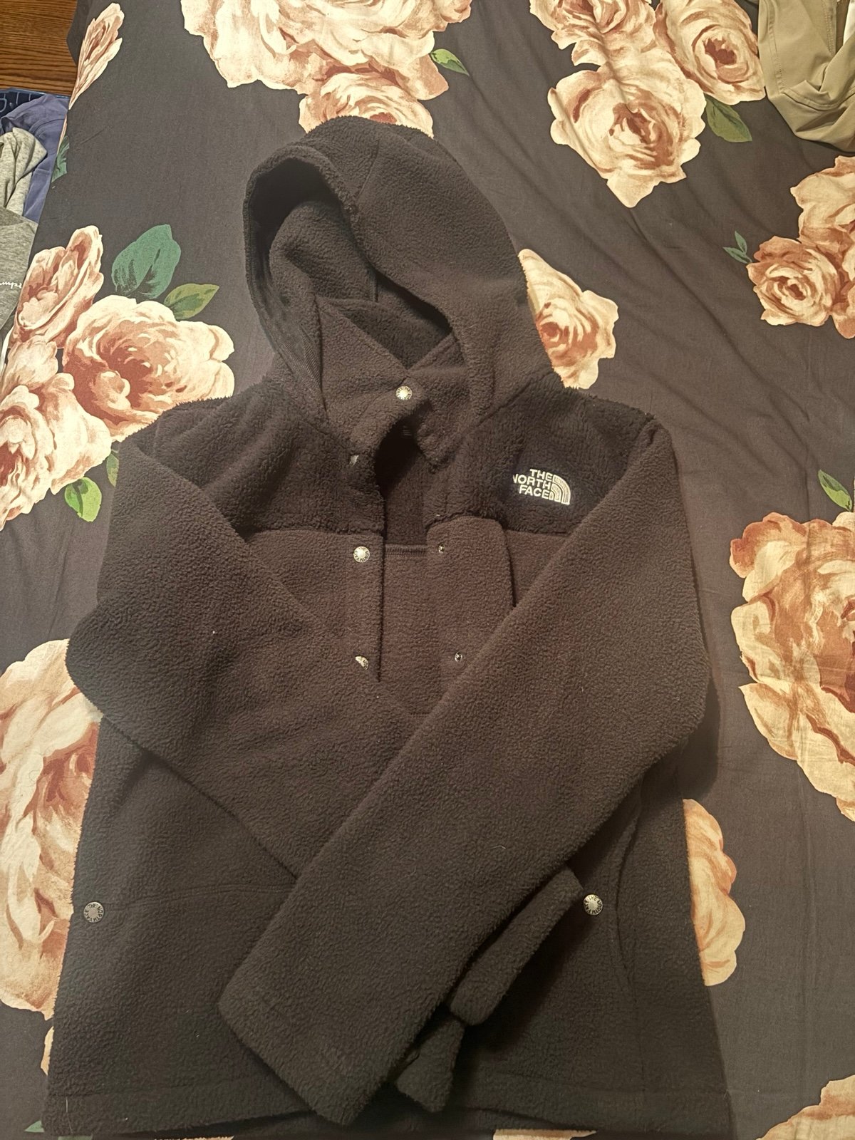 women’s fleece north face jacket
