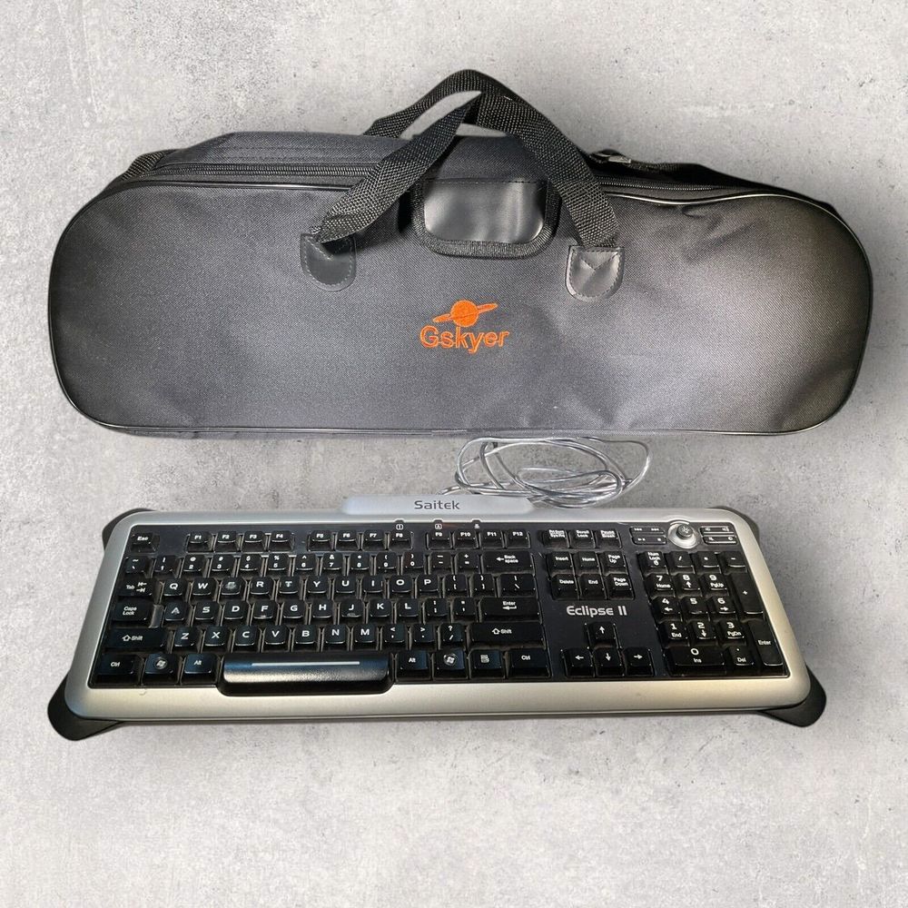 Saitek Eclipse II PK02AU Wired Gaming Keyboard Plus Nice Carrying Case! READ