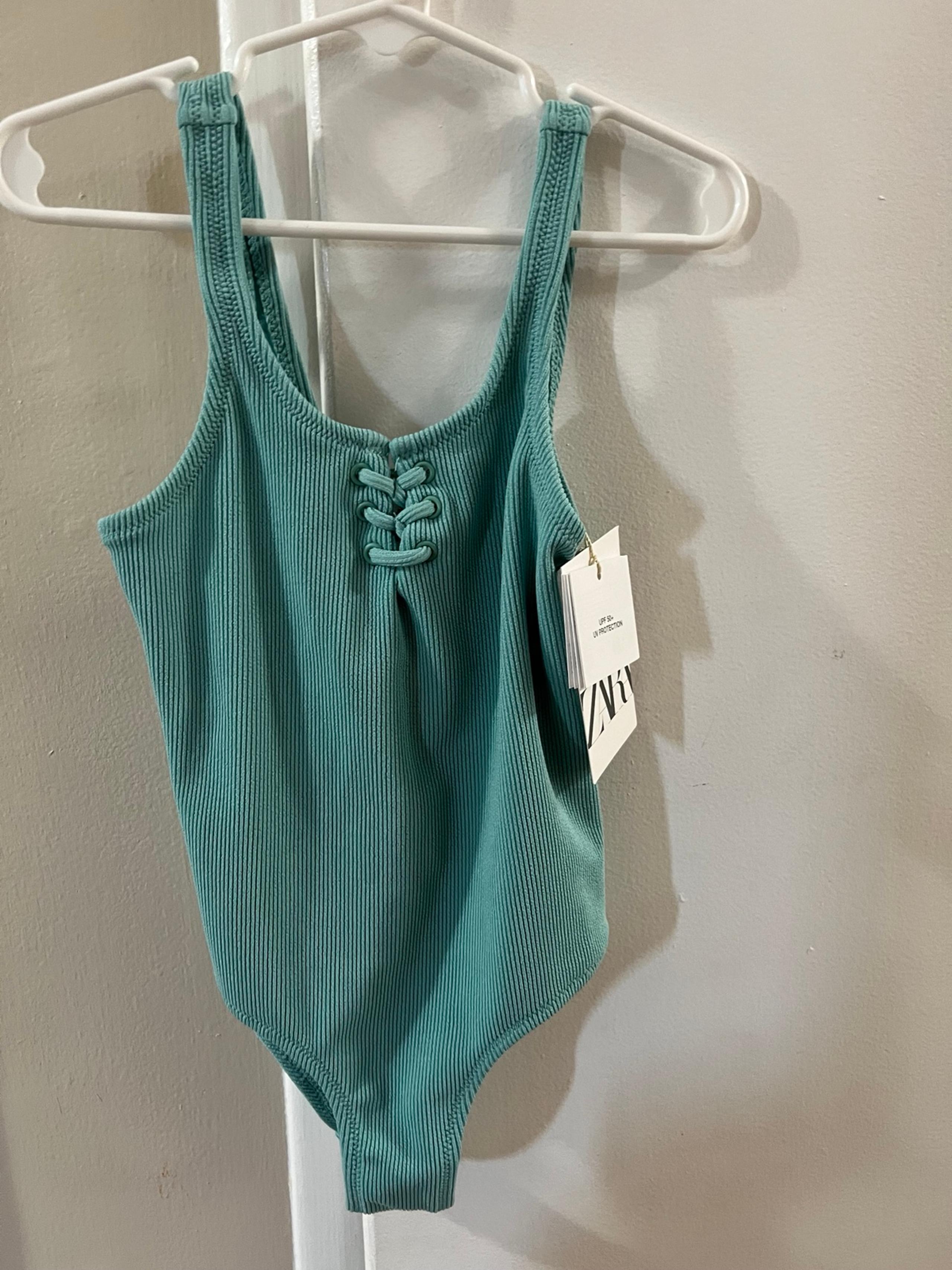 Zara swimsuit girl