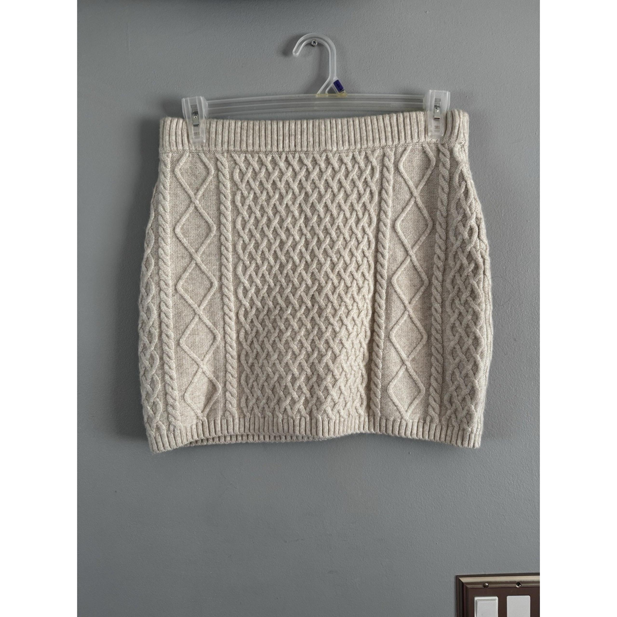 H&M Cream Cable Knit Pull On Sweater Pencil Skirt Womens Size Medium