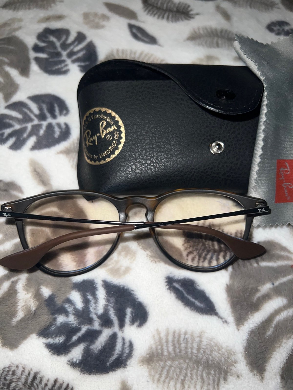 Blue light glasses