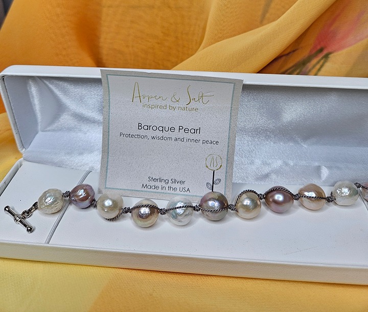 Beautiful Aspen & Salt Baroque Pearl Bracelet