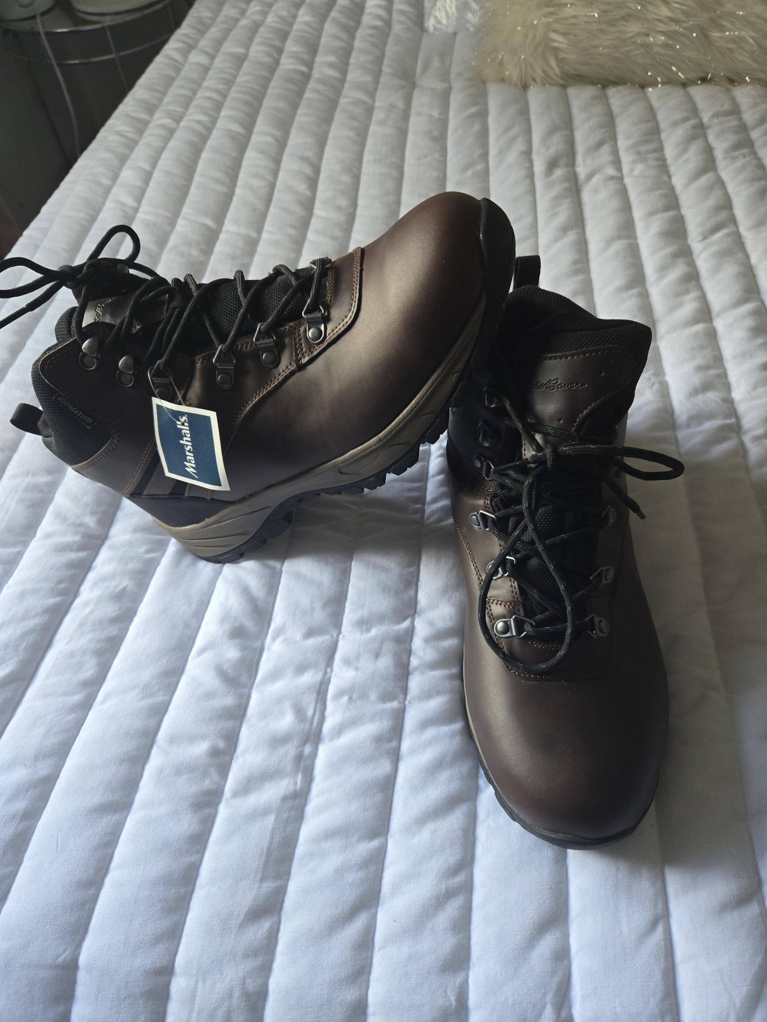 mens boots - Eddie Bauer