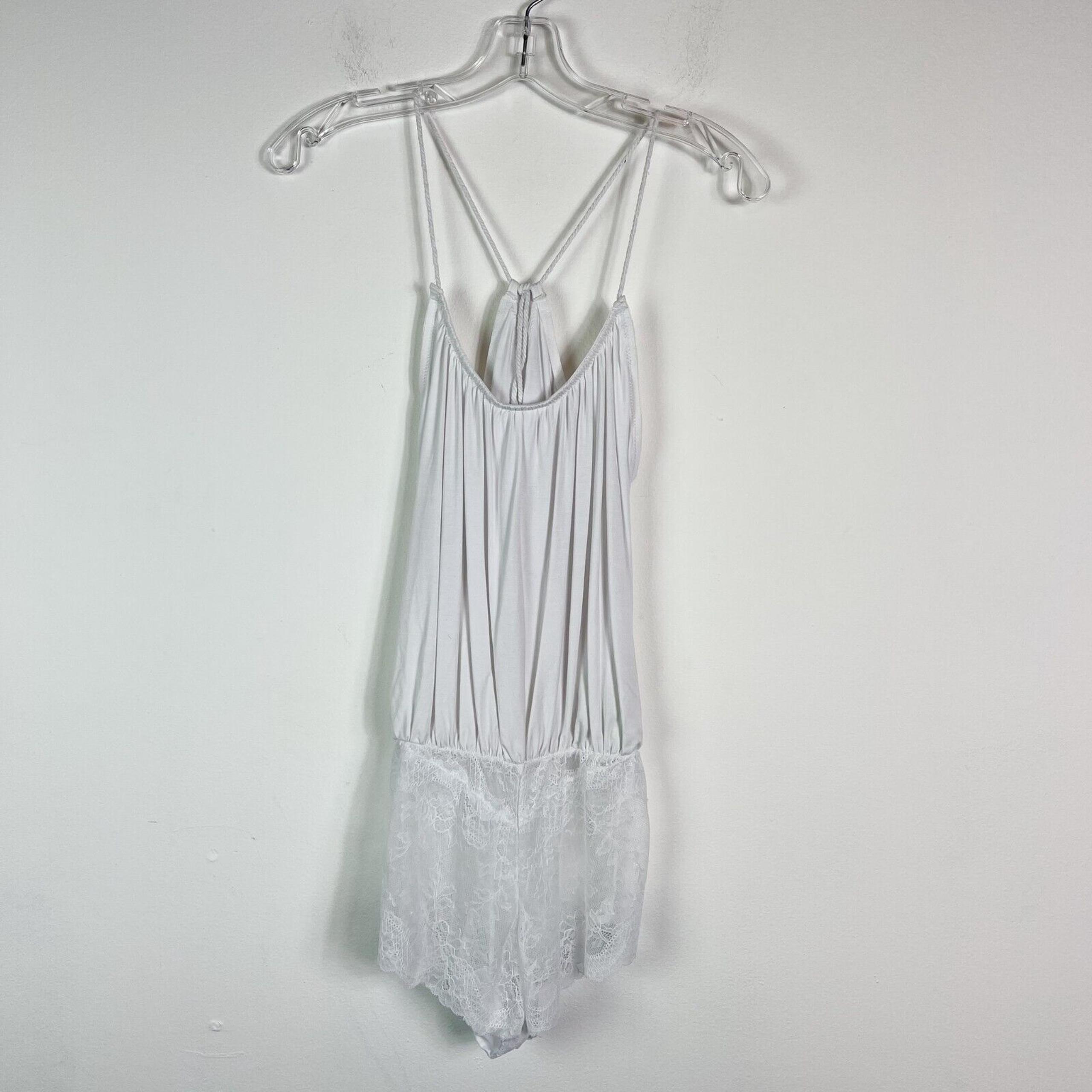 Honeydew NWOT White Scoop Neck Teddy Size M
