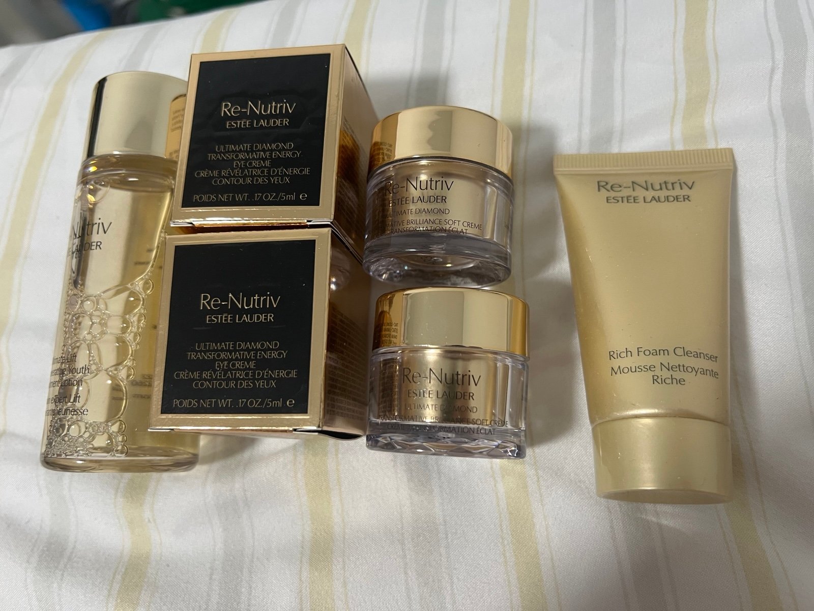 Estée Lauder luxury skincare bundle