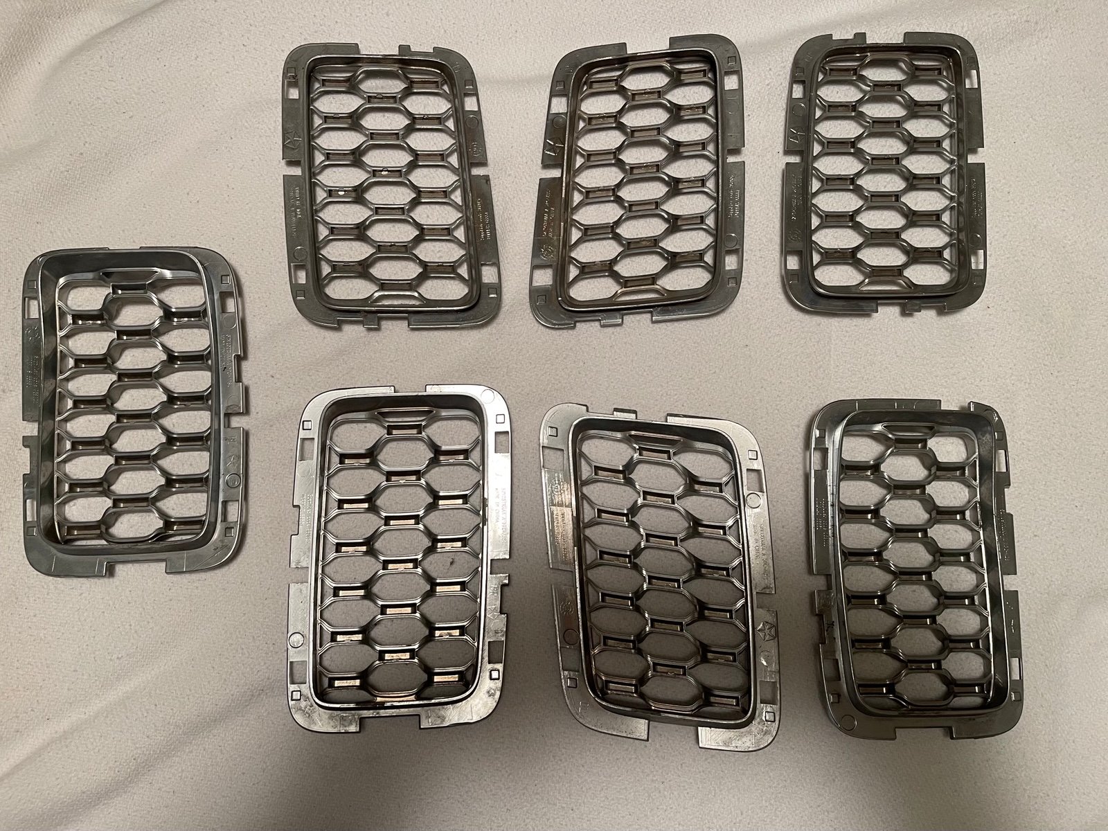 Jeep Grand Cherokee 2017-2020 Grill Inserts