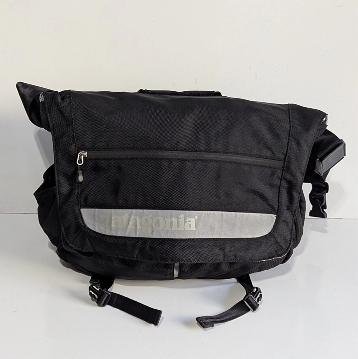 patagonia Critical Mass Black Messenger Bag [Used VG