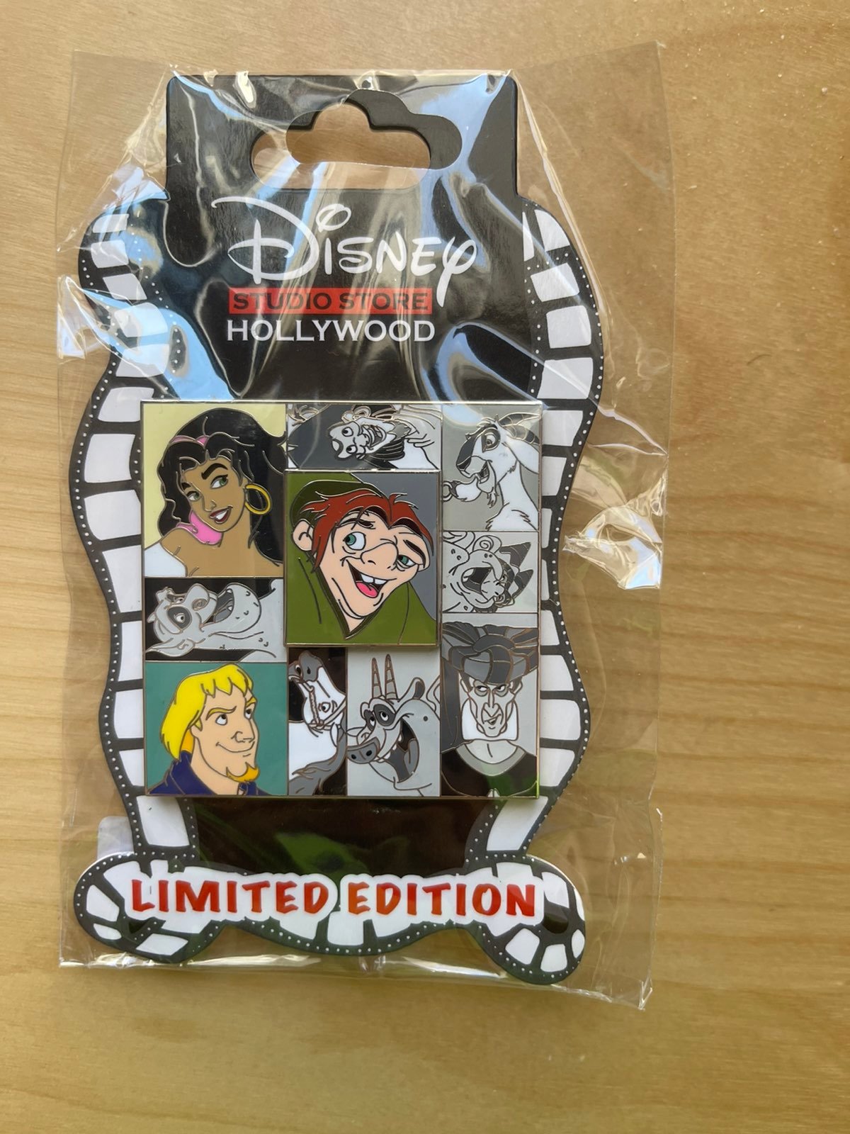 Disney Hunchback Character Block Pin DSS