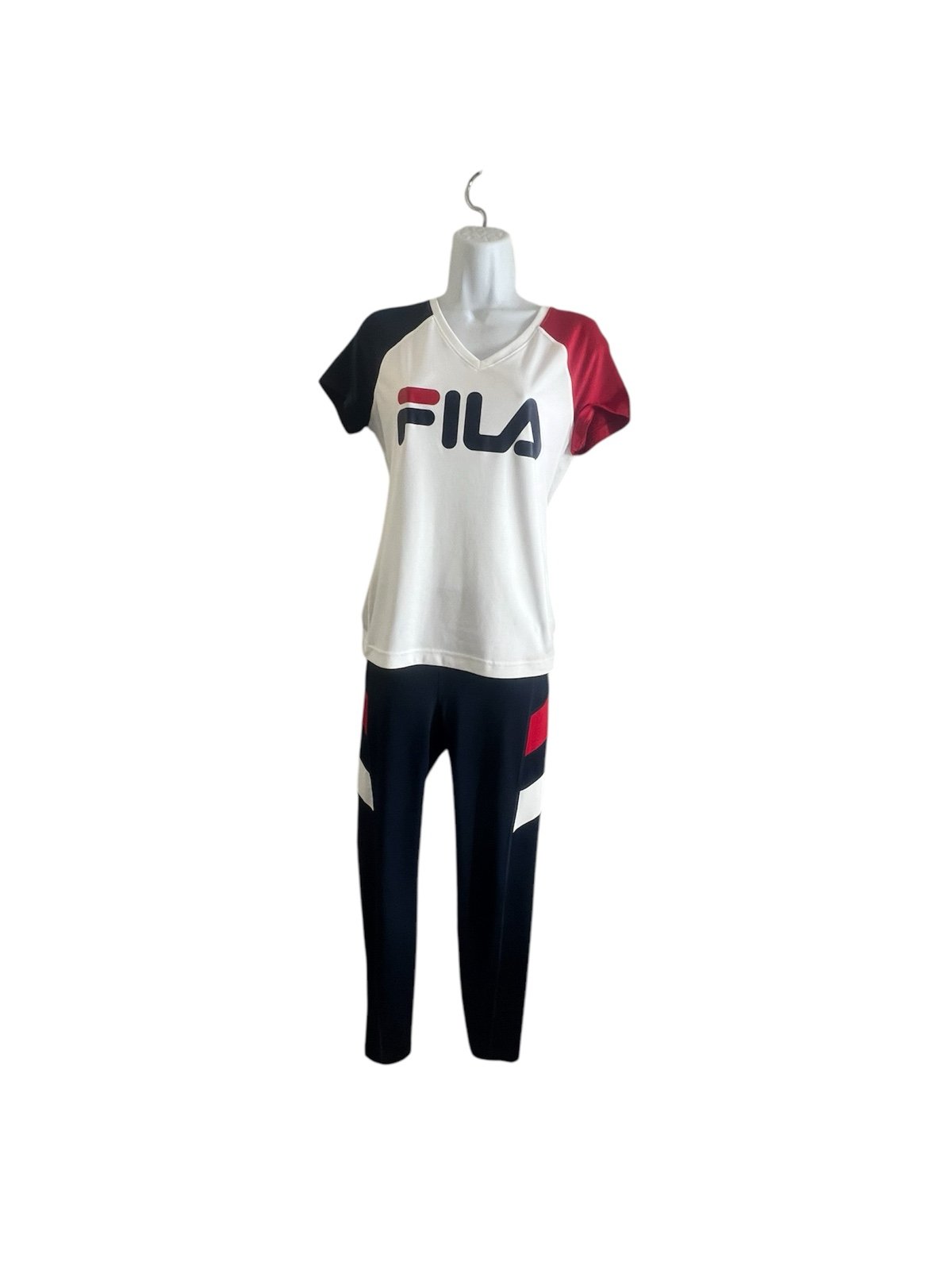 FILA SPORTS WOMEN’S SHIRT AND MATCHING FILA PANTS EXCELLENT CONDITION SZ SMALL