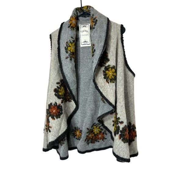 Vintage Concept Cardigan L Cream/Gray Wool Waterfall Sweater Raised Floral Knit