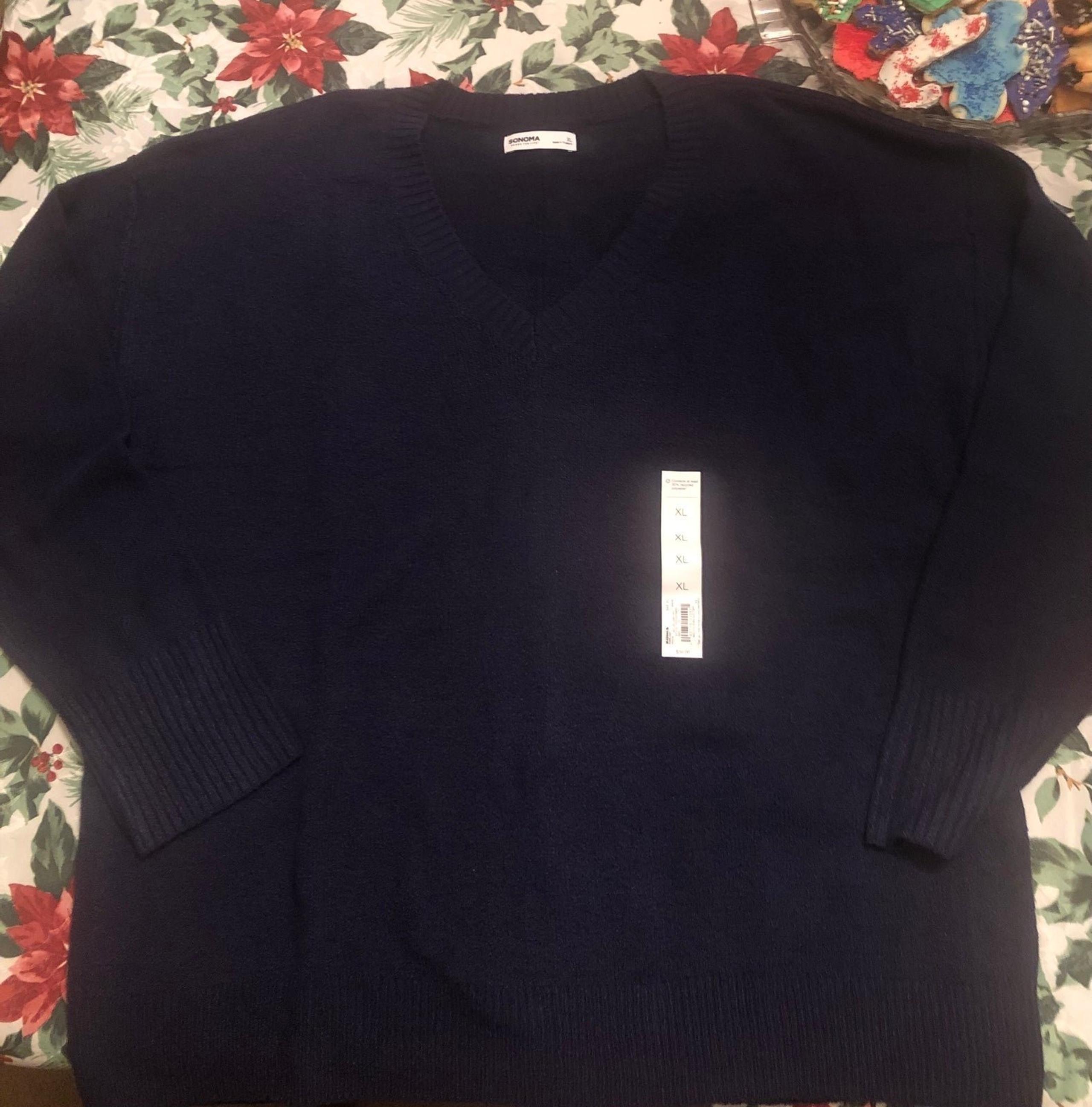 v neck long sleeve shirt