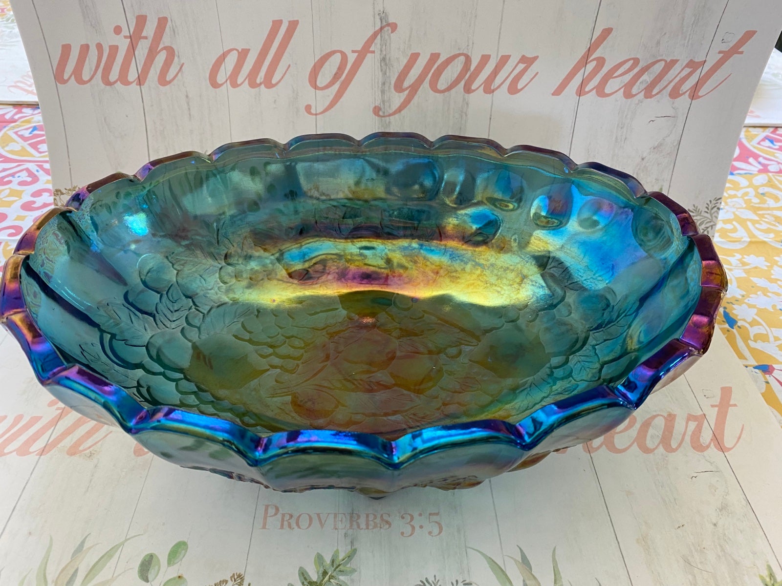 VINTAGE INDIANA GLASS BLUE CARNIVAL OVAL BOWL W/ RAISED EMBOSSED FRUITS