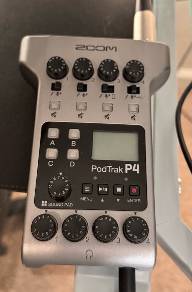ZOOM PODTRAK P4 Bluetooth NWT