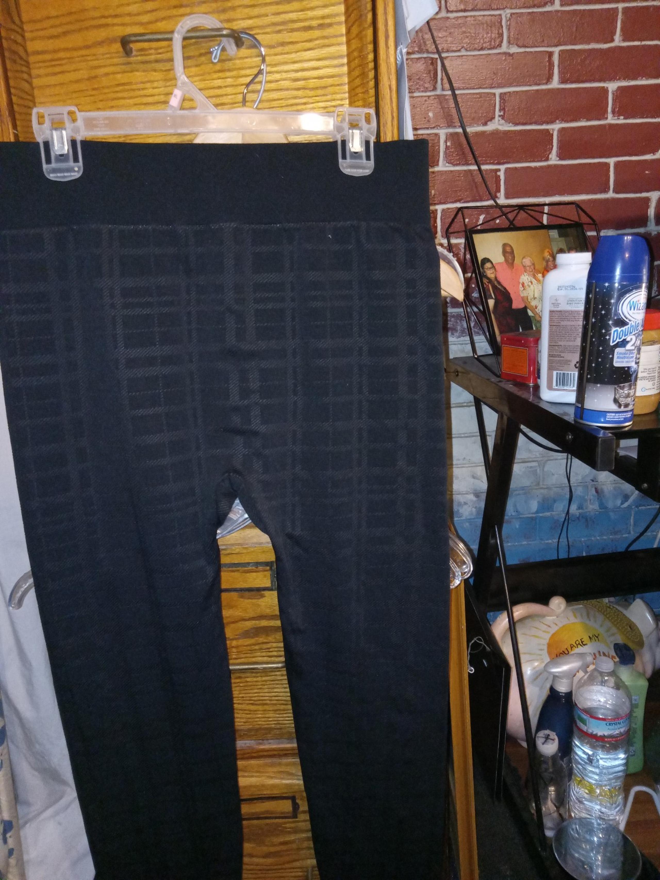TIME AND TRU - Womens XXXL (22)/ BLACK PLAID STRETCH WORKOUT PANTS